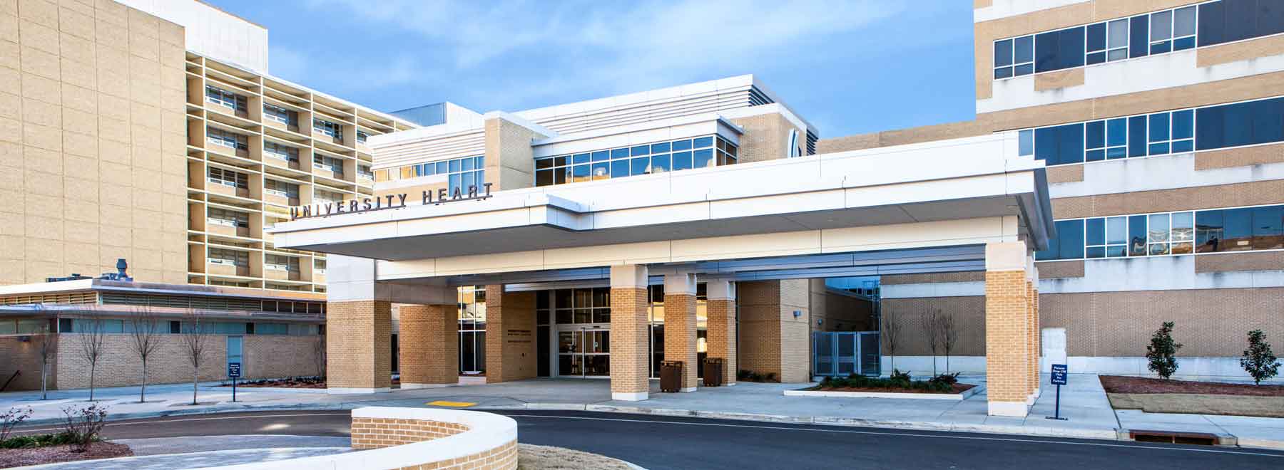 An exterior shot of the University Heart entrance at UMMC.