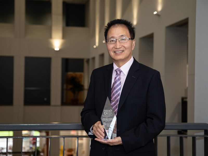 Outstanding Achievement in Clinical Research award winner Dr. Shou-Ching Tang
