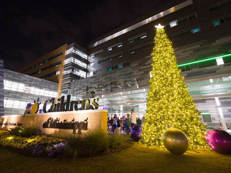 A 25-foot Christmas tree at Children's of Mississippi was aglow after BankPlus Presents Light-A-Light. Joe Ellis/ UMMC Communications 