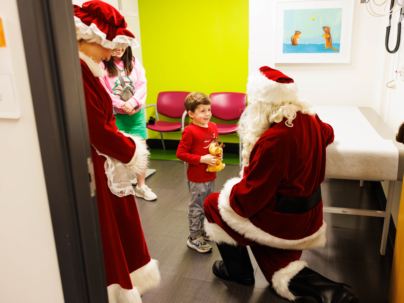 Rhett Reynolds, 5, of Forest, meets Santa and Mrs. Claus at Children's of Mississippi. Melanie Thortis/ UMMC Communications