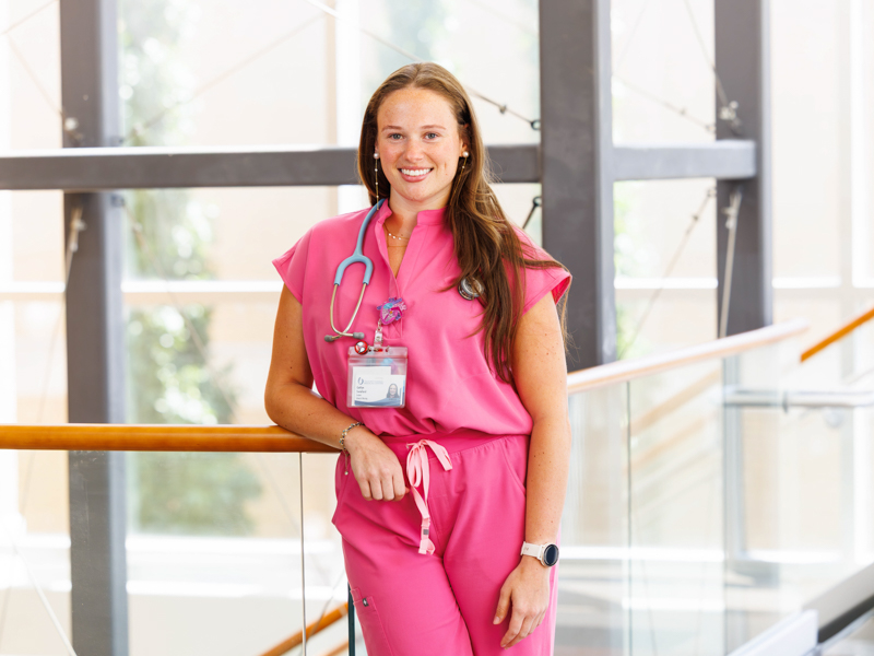 School of Nursing student Caitlyn Swinford received the Vix Medical Foundation scholarship