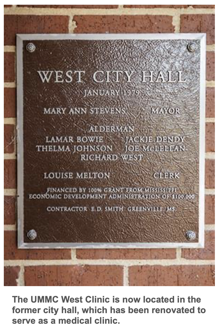 The UMMC West Clinic is now located in the former city hall, which has been renovated to serve as a medical clinic.