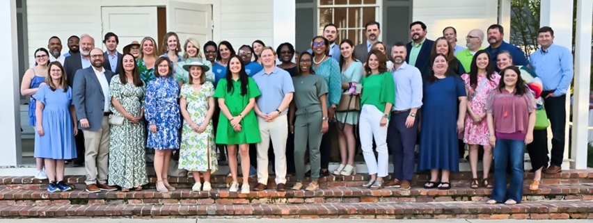 Transplant Guild outdoor group picture