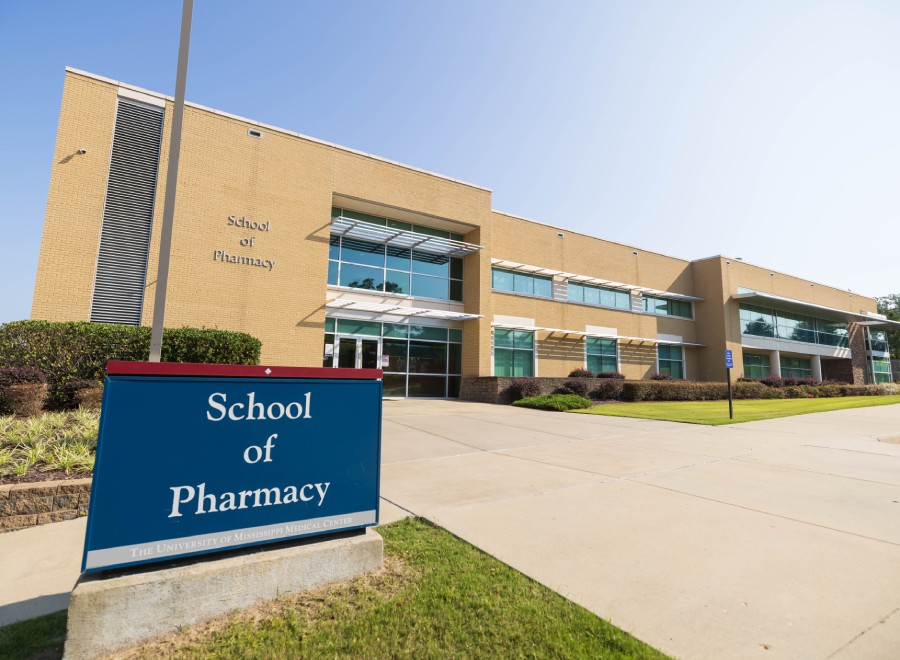 School of Pharmacy - UMMC