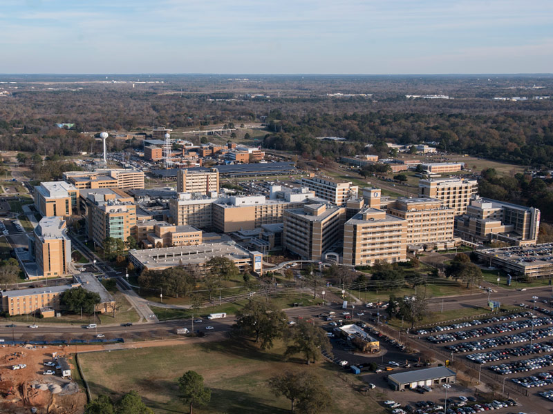 The affiliation will allow UMMC to expand the educational training programs for Mississippi practitioners by placing medical residents and fellows at Anderson Regional.