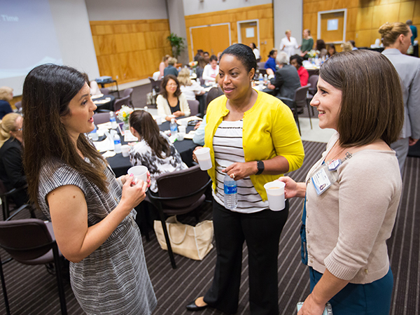 Tools of the trade help mid-career women faculty advance