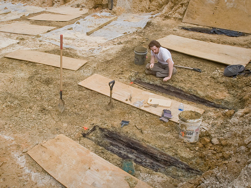 2013-Asylum-graves-excavation-web.jpg