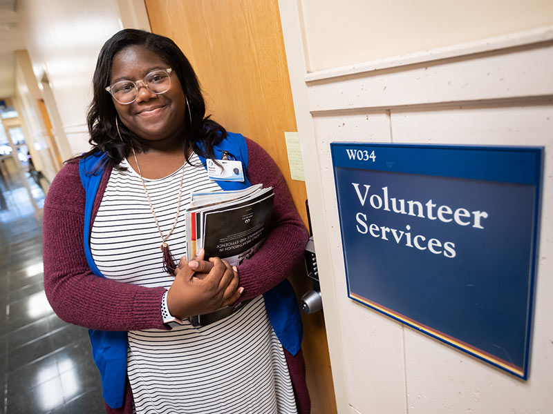 Volunteer Services selects future physician, nurse for annual honor