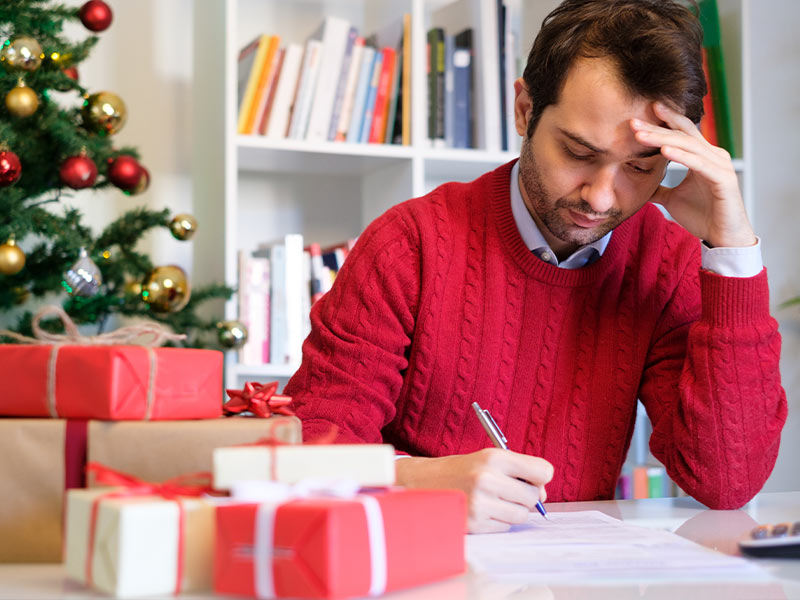 It’s easy to become overwhelmed during the holidays, but Medical Center experts advise de-stressing by keeping expectations realistic and remembering to pause and enjoy the season.