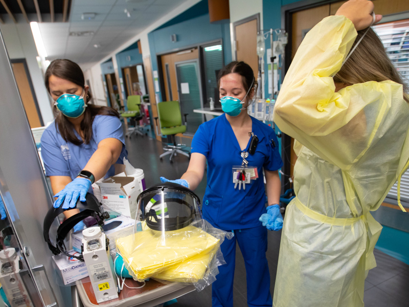 UMMC PT in the pros: Sports resident delivers care at Saints camp