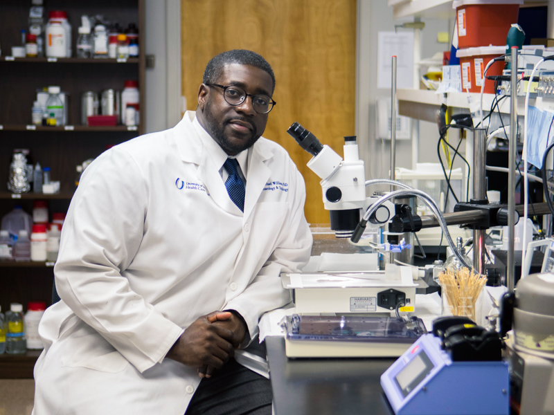 Dr. Jan Williams studies the development of kidney disease as a professor of pharmacology and toxicology. He's also a mentor and advocate for trainees at UMMC and beyond.
