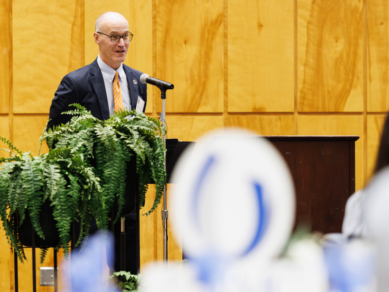 Describing the UMMC Honors College to the inaugural initiates, Dr. Scott Rodgers, associate vice chancellor for academic affairs and chief academic officer, says, "to the best of my knowledge, there's not another one like it in the United States."